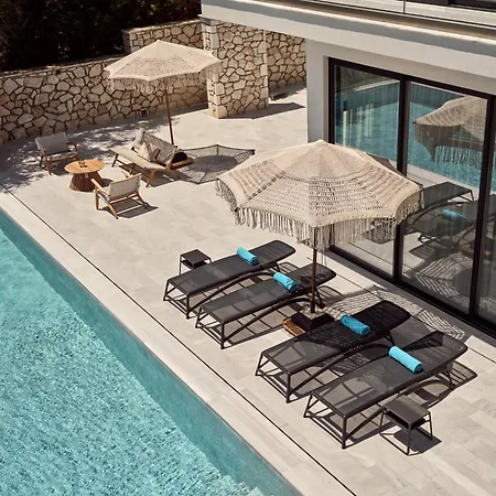 Mavromati ラガナス